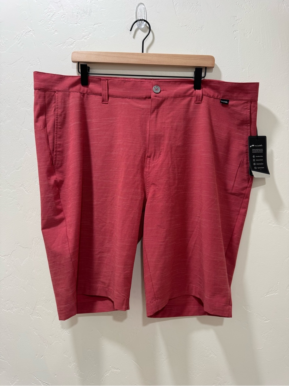NWT Travis Mathew All In Golf Shorts 10" Inseam Men's 42 Heather Red